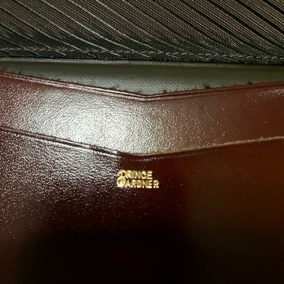 🧳Vintage Unused Prince Gardner
Passport Wallet 🧳✨#PRINCE - Picture 14 of 14
